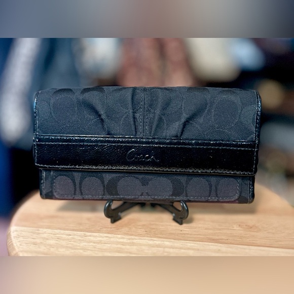 Coach Handbags - Coach Black Jacquard Signature C Pleated Wallet EUC!​